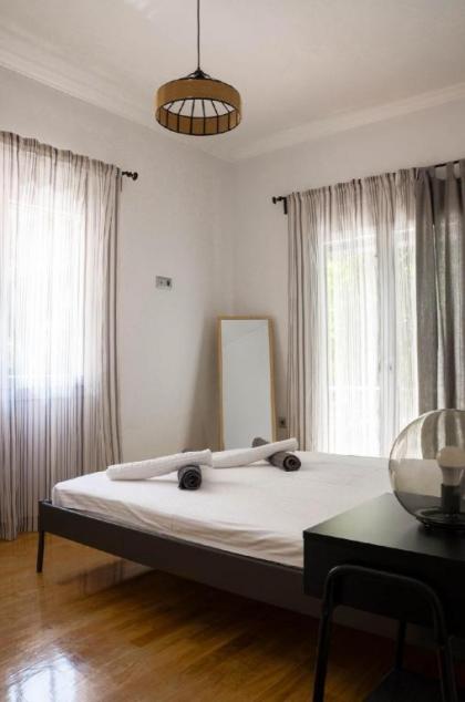 Adorable 2BA close to Ancient Athens city center - image 21