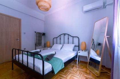 Adorable 2BA close to Ancient Athens city center - image 29