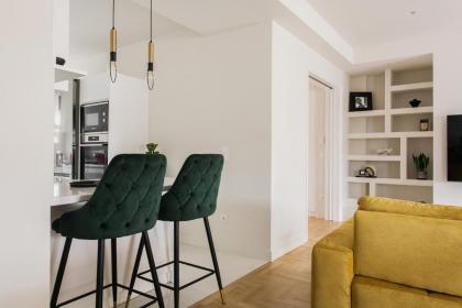Spectacular 3BR Apartment in Pangrati by UPSTREET - image 21