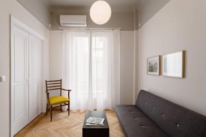 Studio In 1930s Listed Building Near Syntagma Square - image 24
