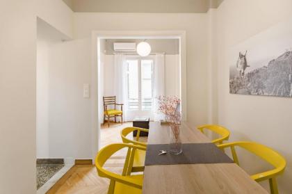 Studio In 1930s Listed Building Near Syntagma Square - image 30