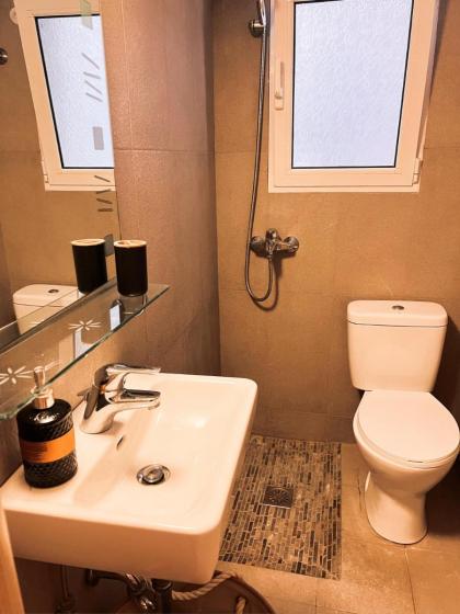 Athens Loft in Pagrati - image 23