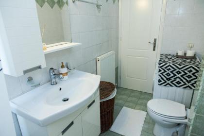 Lovely apt in Peristeri - image 21