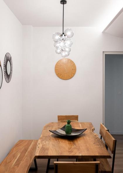 Acropolis Holmes Residence - image 22