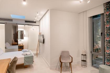 Ciel Suites Athens - image 23