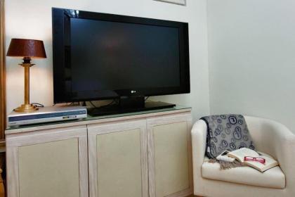 Acropolis Luxury House - image 21