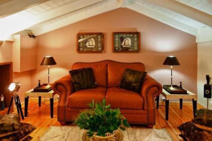 Acropolis Luxury House - image 23
