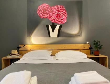 Mosaikon Guesthouse at Vasilikis Str - image 23