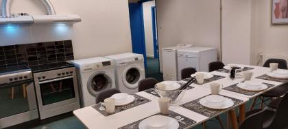 Luxury Apartment 12BD 5BATH - image 24