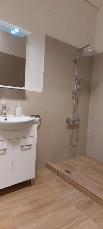 Luxury Apartment 12BD 5BATH - image 27