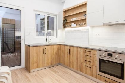 Beautiful new apartment in Petralona - image 21
