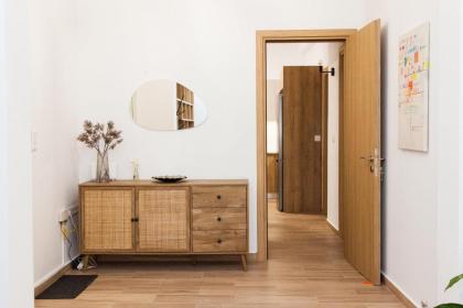 Beautiful new apartment in Petralona - image 29