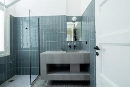 An Outstanding 3 bdrm Apartment in the Heart of Athens - image 29