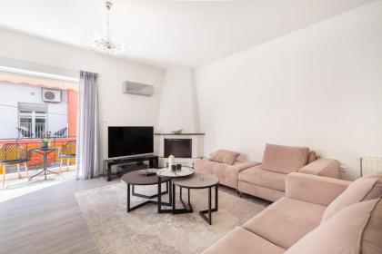 Luxury Apartment Next to Acropolis & Metro - image 24