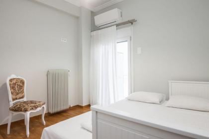 Brand new apt in Zografou - image 22