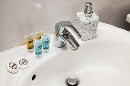 Gorgeous 3 bedrooms apartment at Exarcheia - image 21