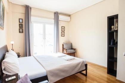 Gorgeous 3 bedrooms apartment at Exarcheia - image 23