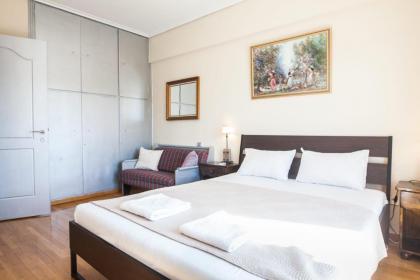 Gorgeous 3 bedrooms apartment at Exarcheia - image 24