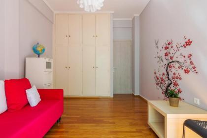 Adorable 2 Bedrooms Apartment in Athens - image 22