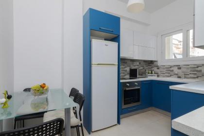 Adorable 2 Bedrooms Apartment in Athens - image 27