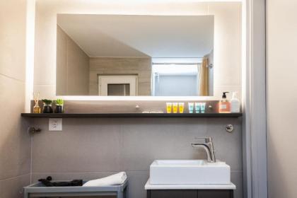 Brand New flat near Lycabettus Hill by Luckeys - image 28