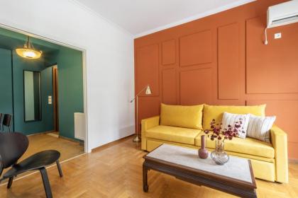 Impressive Minimal 2 bdrm next to Acropolis Museum - image 21