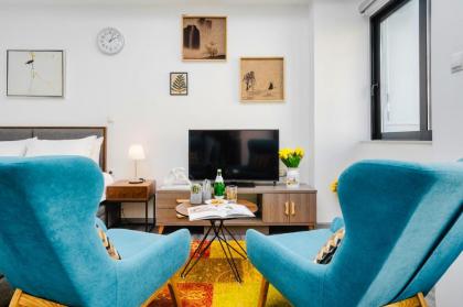 Sanders Home Suites - Petite Studio Apartment - image 21
