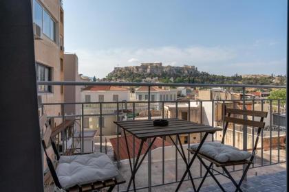 Luxury apartment overlooking the citadel of Tsakas - image 25