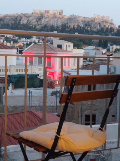 Luxury apartment overlooking the citadel of Tsakas - image 29