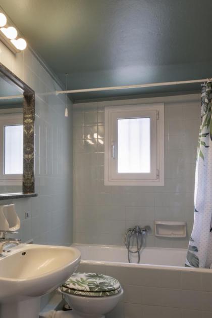 A new happy 2 BDR apartment that has a soul - image 27