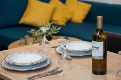 Elegant Urban Escape 1 Bd Apt in Kolonaki - image 29