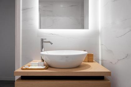 Acropolis Sherlock Residence - image 25
