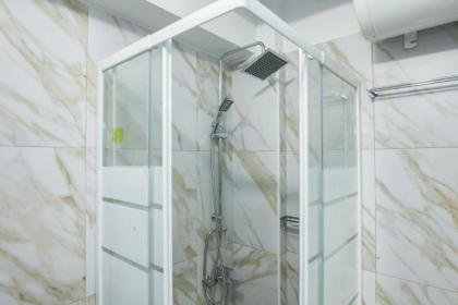 Charming Urban Oasis 1BR Apt near Megaro Mousikis - image 26