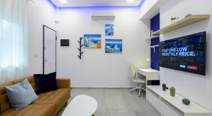 Beautiful studio in central location - image 22