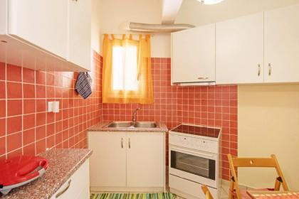 Quiet Central apt in picturesque Pagrati - image 22