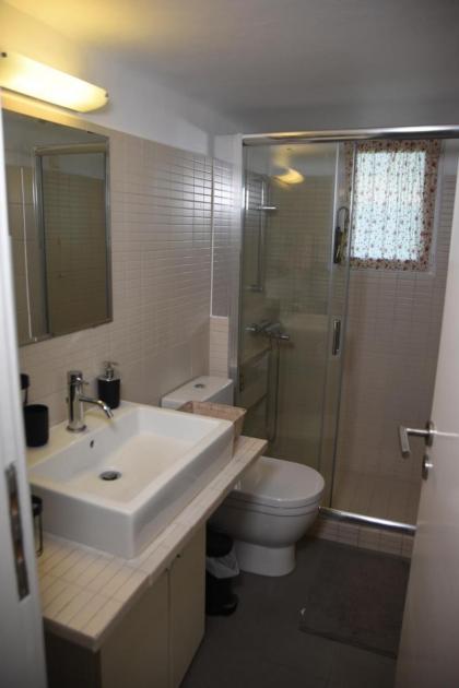 Velvet new apt in Ilissia - image 22