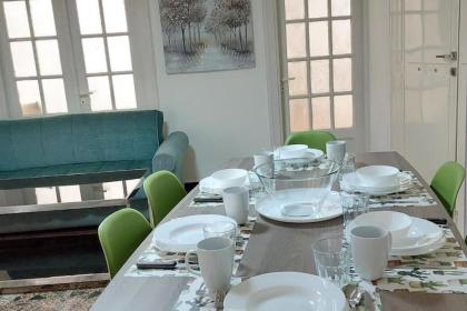 Fokionos Athens Centre 5 BD 15 BATH - image 25