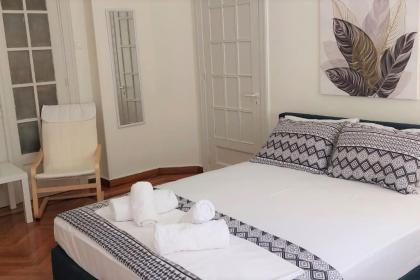 Fokionos Athens Centre 5 BD 15 BATH - image 28