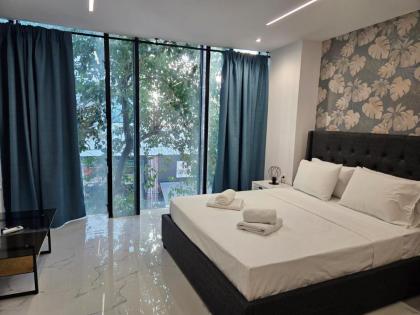 Nikis 20 Suites - image 22
