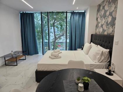 Nikis 20 Suites - image 24