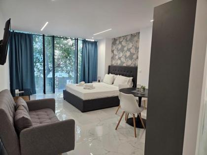 Nikis 20 Suites - image 29