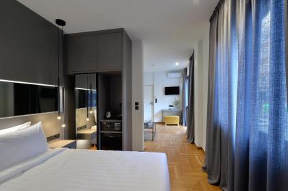 Athenian Gem - image 29