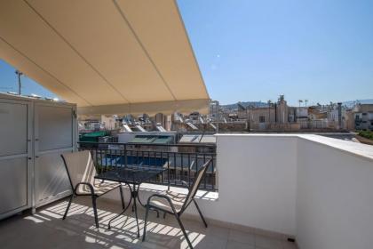 Sunny Topfloor Studio with amazing City-View - image 28