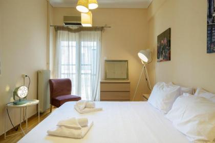 Cosy 2BR flat near Ampelokipoi station & hospitals - image 21