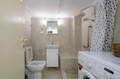 Cosy 2BR flat near Ampelokipoi station & hospitals - image 29