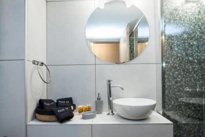 Metaxourgio 2 Bedroom Gem for Urban Explorers - image 23