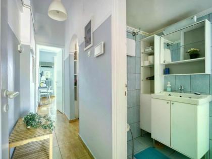 Snug apartment in Athena with veranda - image 25