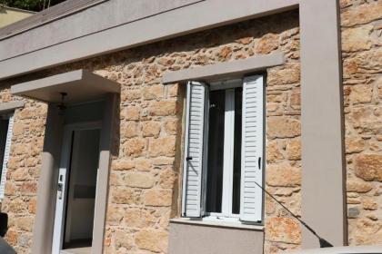 Athens Philopapou House - image 21