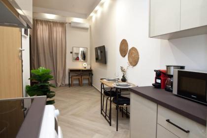 Central Athens Sophisticated Oasis for Urban Explorers - image 7