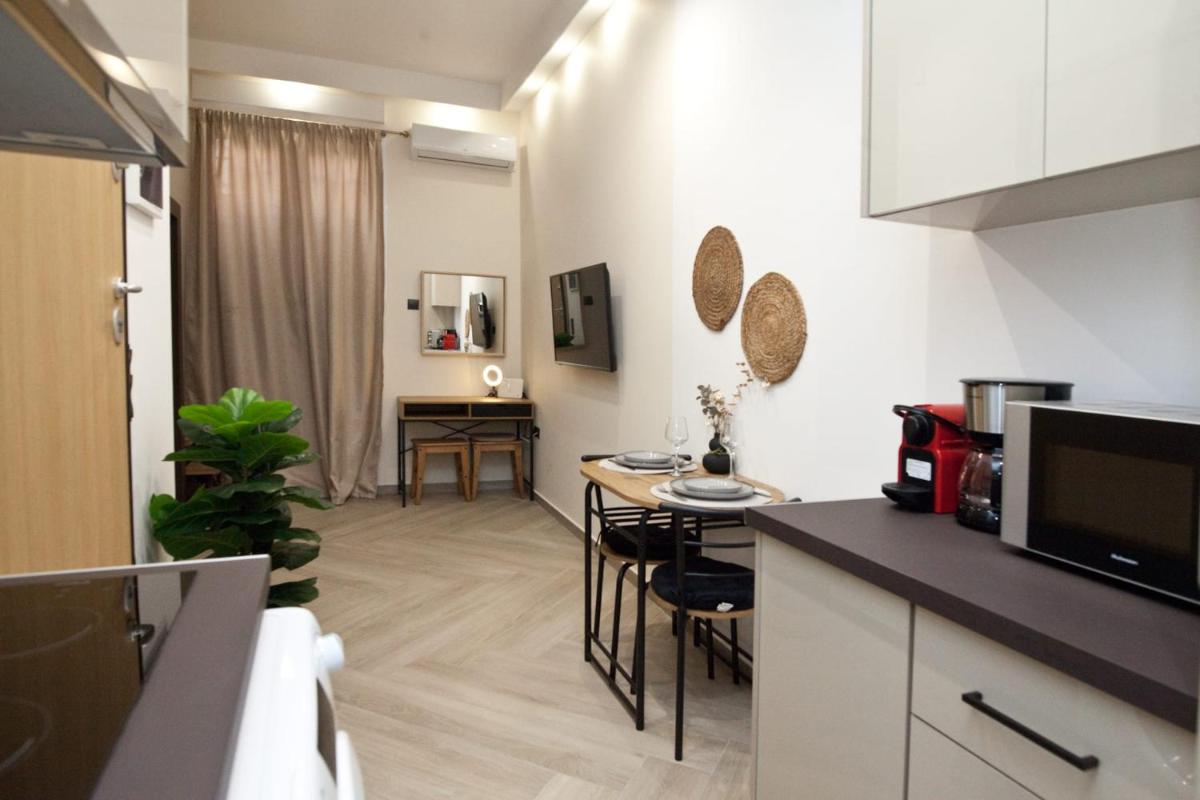 Central Athens Sophisticated Oasis for Urban Explorers - image 7